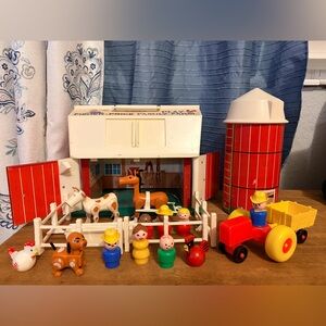 Vintage 1967 Fisher Price Little People Play Family Farm Barn & Silo #915 Bundle